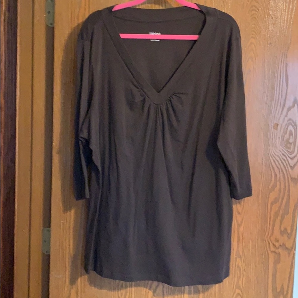 Three-quarter length brown shirt